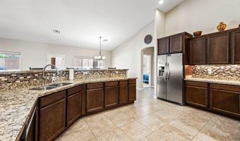 86 E MOON Vis, Apache Junction, AZ 85119