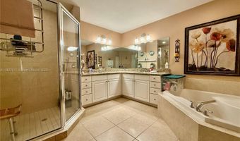 3001 NE 185th St 112, Aventura, FL 33180