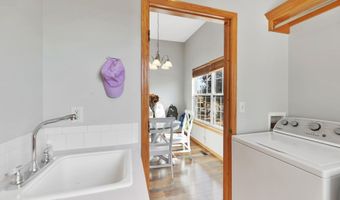 3100 Country Lane Dr, Augusta, KS 67010