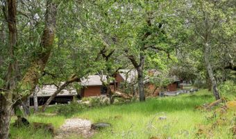 1355 White Oak Dr, Santa Rosa, CA 95409