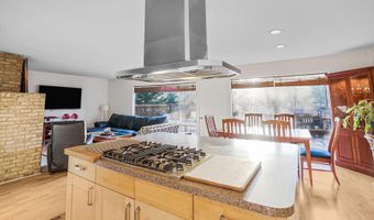 4024 IVA Ln, Annandale, VA 22003