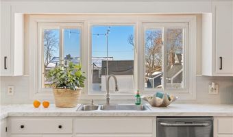 11 O'Donnell Rd, Middletown, RI 02842
