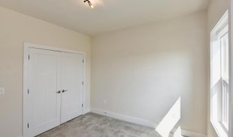 44858 TIVERTON Sq, Ashburn, VA 20147