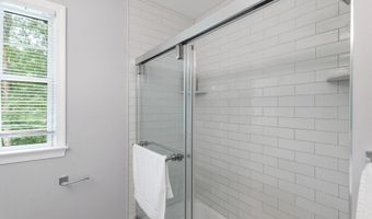 3436 HOLLY Rd, Annandale, VA 22003