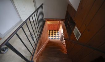 994 Limecrest Rd, Andover, NJ 07848