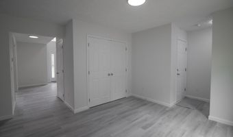111 Center Dr, Blakeslee, PA 18610
