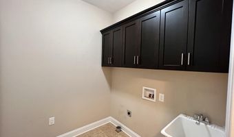 206 Sandy Springs Rd, Aberdeen, NC 28315