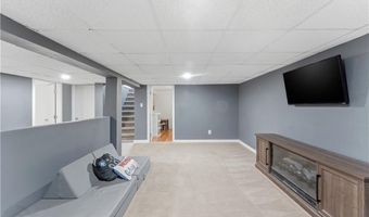 29 Dix Ave, Johnston, RI 02919