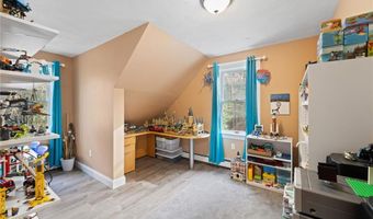 511 Tripps Corner Rd, Exeter, RI 02822