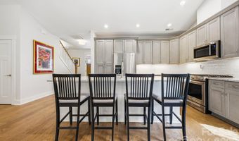 2 Lifestyle Ct, Arden, NC 28704