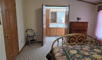 123 Golden Pond, Akron, NY 14001