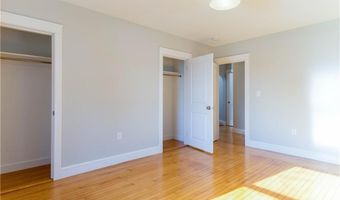 429 Forest Ave, Middletown, RI 02842