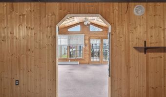 108 W 2ND St, Alburtis, PA 18011