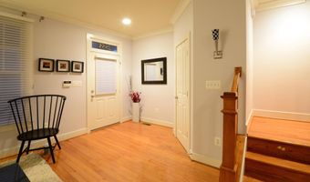 2855 11TH St N, Arlington, VA 22201