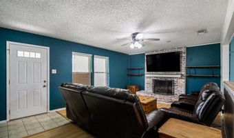 2268 Tanglewood St, Weatherford, TX 76085