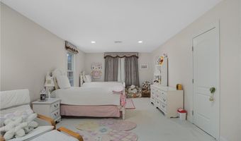 20 Bailey Blvd, East Greenwich, RI 02818