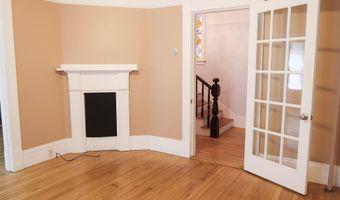 22 E Chestnut St, Augusta, ME 04330