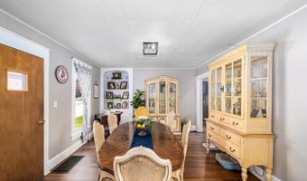 29 Sandusky St, Fredericktown, OH 43019