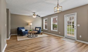 2428 UNIVERSITY Dr 403, Auburn, AL 36830