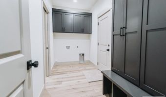 3419 Greenwillow Ln, Ammon, ID 83401