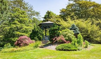 35 Chastellux Ave I, Newport, RI 02840