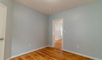 34 Williams St, New London, CT 06320