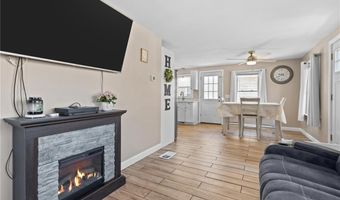 33 Belmont Ave, East Providence, RI 02914
