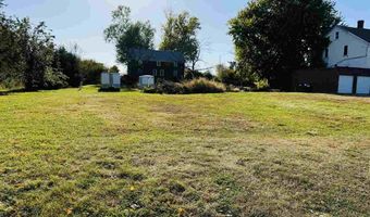 711 47th Ave, Amana, IA 52203