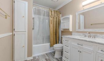 16 Hickory Ridge Dr, Benton, AR 72015