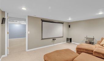 1 B Astor Ridge Dr B, Amherst, NY 14228