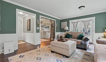 1223 Aurora Hill Dr, Aurora, OH 44202
