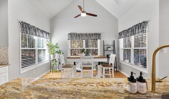 8000 Pembelton Dr, Amelia Court House, VA 23002