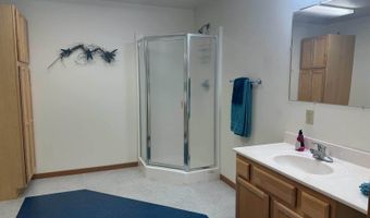 110 Reed St, Akron, IA 51001