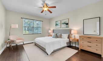 6927 SURREY HILL Pl, Apollo Beach, FL 33572