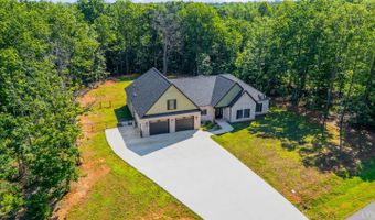 336 Somerset Dr, Appomattox, VA 24522