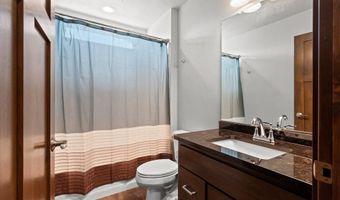 4410 W CAPITOL Dr, Appleton, WI 54913