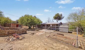 33541 S MOUNTAIN VIEW Rd, Black Canyon City, AZ 85324