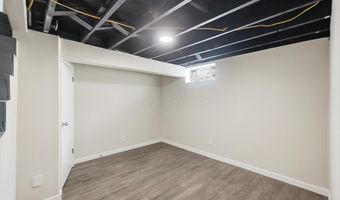 806 Josephine Ave, Columbus, OH 43204
