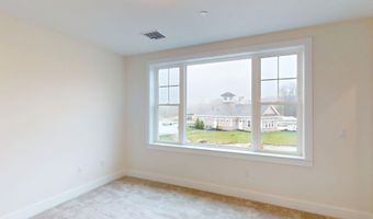 4 Longview Dr 208, Atkinson, NH 03811