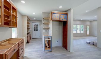 2118 W Radio Ln, Arkansas City, KS 67005