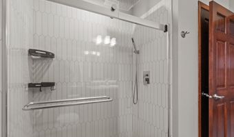 4027 E GLORY Ln, Appleton, WI 54913