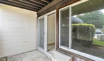 400 Narragansett Pkwy A-3W, Warwick, RI 02888