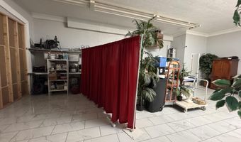 1221 Overland Ave, Burley, ID 83318