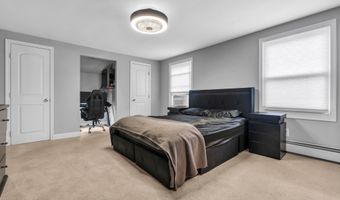 55 Drift Rd, Belford, NJ 07718