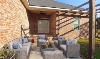 422 E Magnolia St, Abbeville, LA 70510
