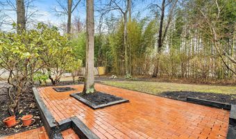 9 Poe Ln Rd2, Allentown, NJ 08501