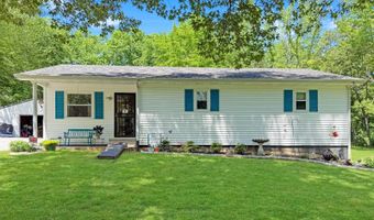 1075 Sandys Camp Rd, Big Sandy, TN 38221