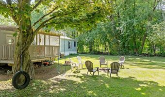 37 Wheeler Dr, Alburgh, VT 05440