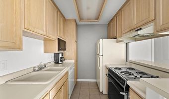 3991 Crown Point Dr P13, San Diego, CA 92109