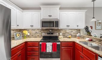 32 Magrath Cir, Bella Vista, AR 72715
